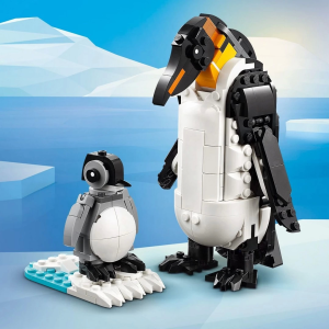 LEGO Creator 3'ü 1 Arada Vahşi Hayvanlar: Panda Ailesi Oyun Seti 31165