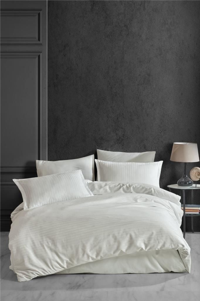 Clasy Çizgili Saten Nevresim Takımı Çift Kişilik Ekru