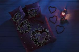 Taç Glow Parlayan Çift Kişilik Nevresim Takımı Roses Pembe