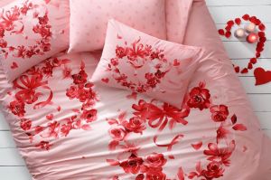 Taç Glow Parlayan Çift Kişilik Nevresim Takımı Roses Pembe