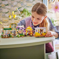 LEGO Friends Bitki Kafe ve Çiçekçi Dükkanı 42671