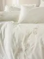 Cotton Box 3D Nakışlı Çift Kişilik Saten Nevresim Takımı Aira Ekru