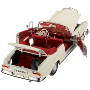 1:18 1967 Mercedes Benz 280 SE