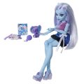 JHK44 Monster High - Abbey Bominable Self-Scare Secrets Wave