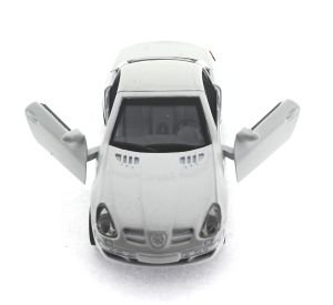 Çek Bırak Mercedes Benzeri Beyaz Metal Araba