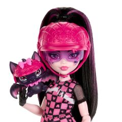 JDR61 Monster High Vamptastic Scooter Draculaura