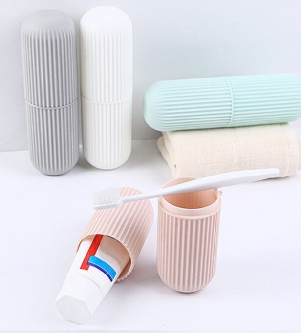 Seyahat Tipi Diş Macunu ve Fırçası Kabı 4 - 1 Adet Stokta Olan Renk Gönderilir