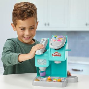 F5836 Play-Doh  Dondurma Arabam +3 yaş