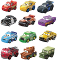 Disney Pixar Cars Mini Yarış Arabası Serisi